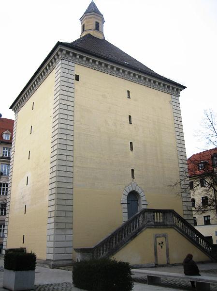 IMG_1305.JPG - Kulturzentrum aus dem zweiten Weltkrieg